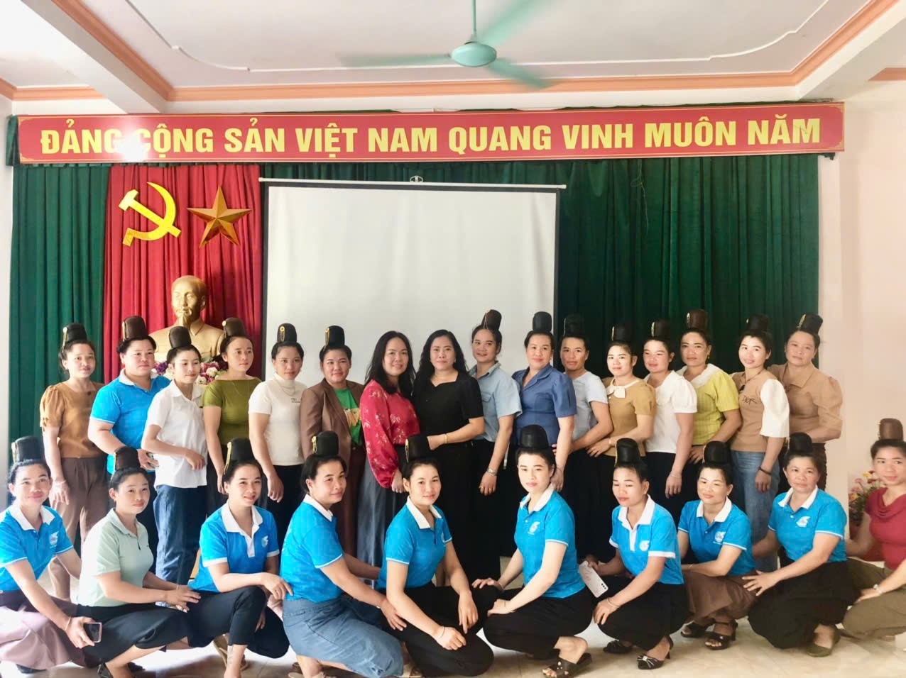 HỘI LHPN TỈNH TỔ CHỨC HỘI NGHỊ TẬP HUẤN TUYÊN TRUYỀN PHÁP LUẬT, KỸ NĂNG TUYÊN TRUYỀN PBGDPL NĂM 2024 TẠI HUYỆN THUẬN CHÂU