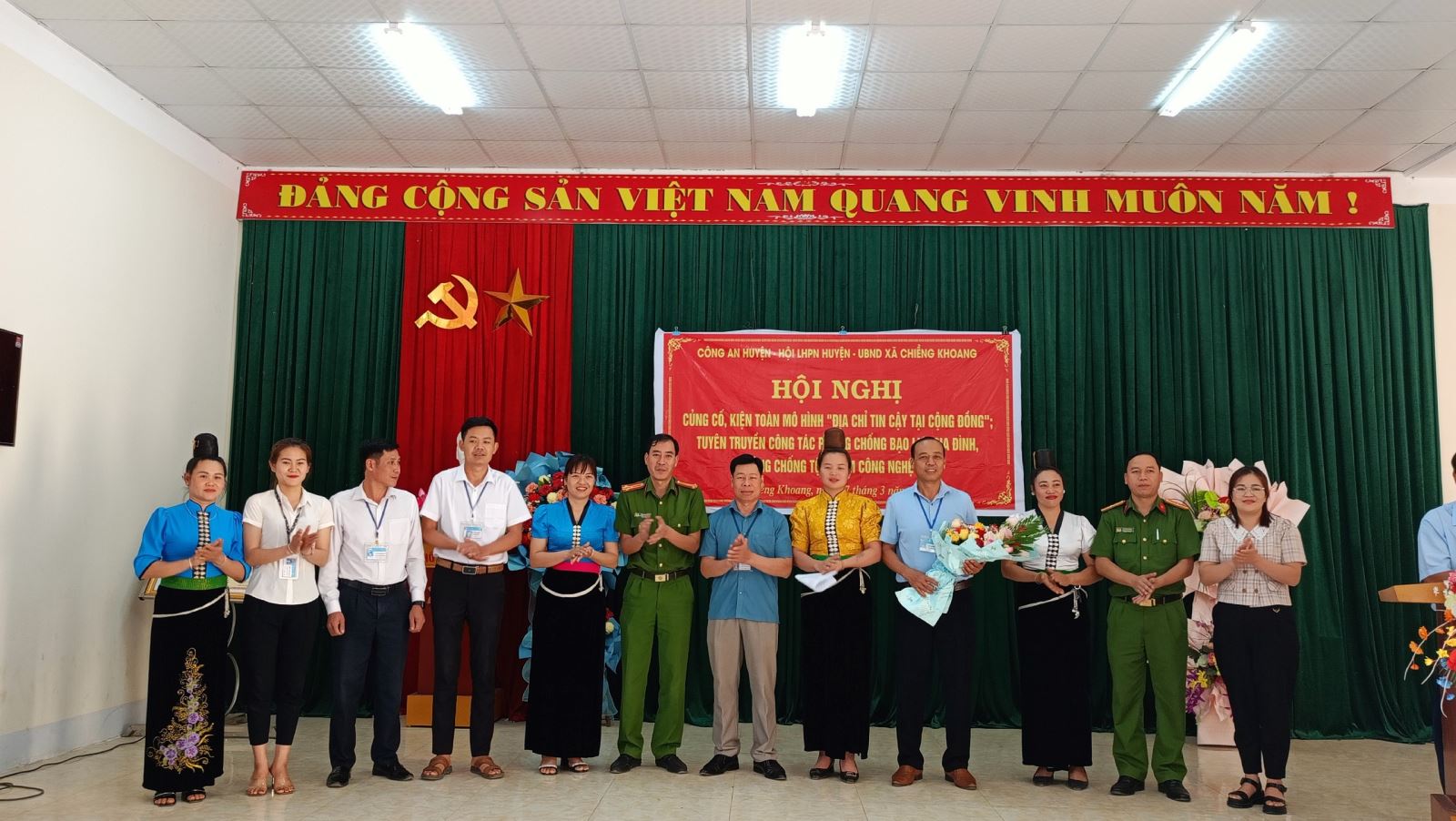 Hội LHPN huyện Quỳnh Nhai tổ chức hội nghị củng cố, kiện toàn mô hình “Địa chỉ tin cậy tại cộng đồng”